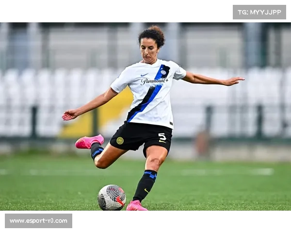 萨索洛女足战绩出色,稳居积分榜首位 萨索洛女足战绩出色,稳居积分榜首位